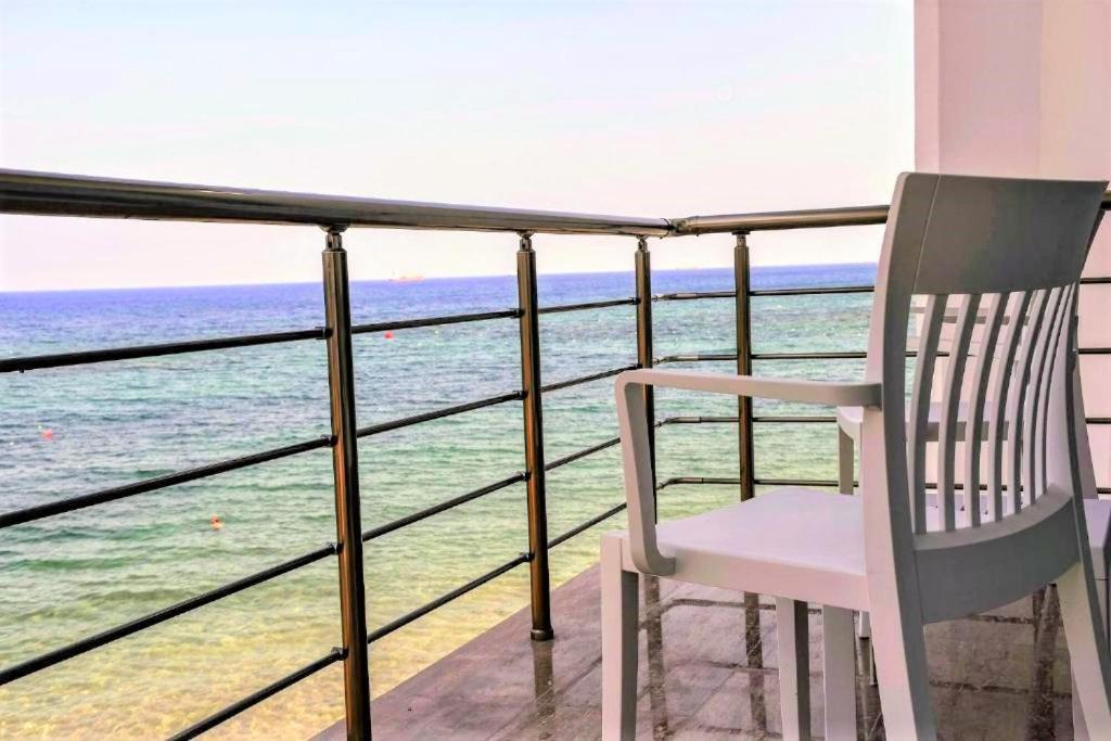 Mimoza Beachfront Hotel & Restaurant Famagusta (Northern Cyprus) Exterior photo